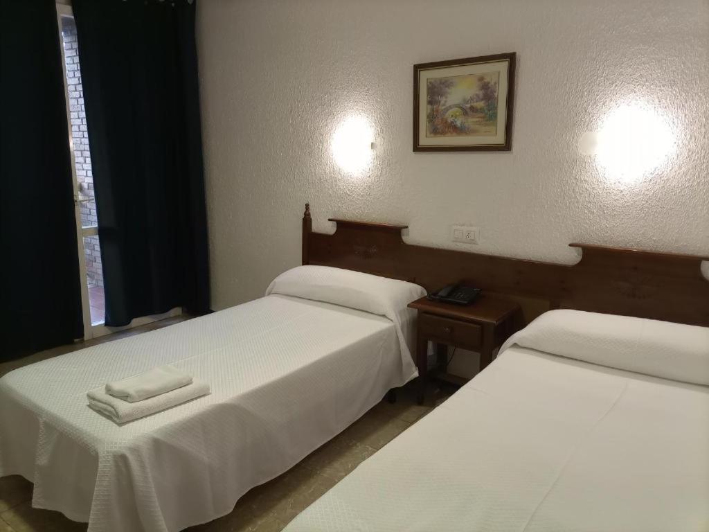 Vintage Hotel Mercedes โยเรตเดมาร์ ภายนอก รูปภาพ